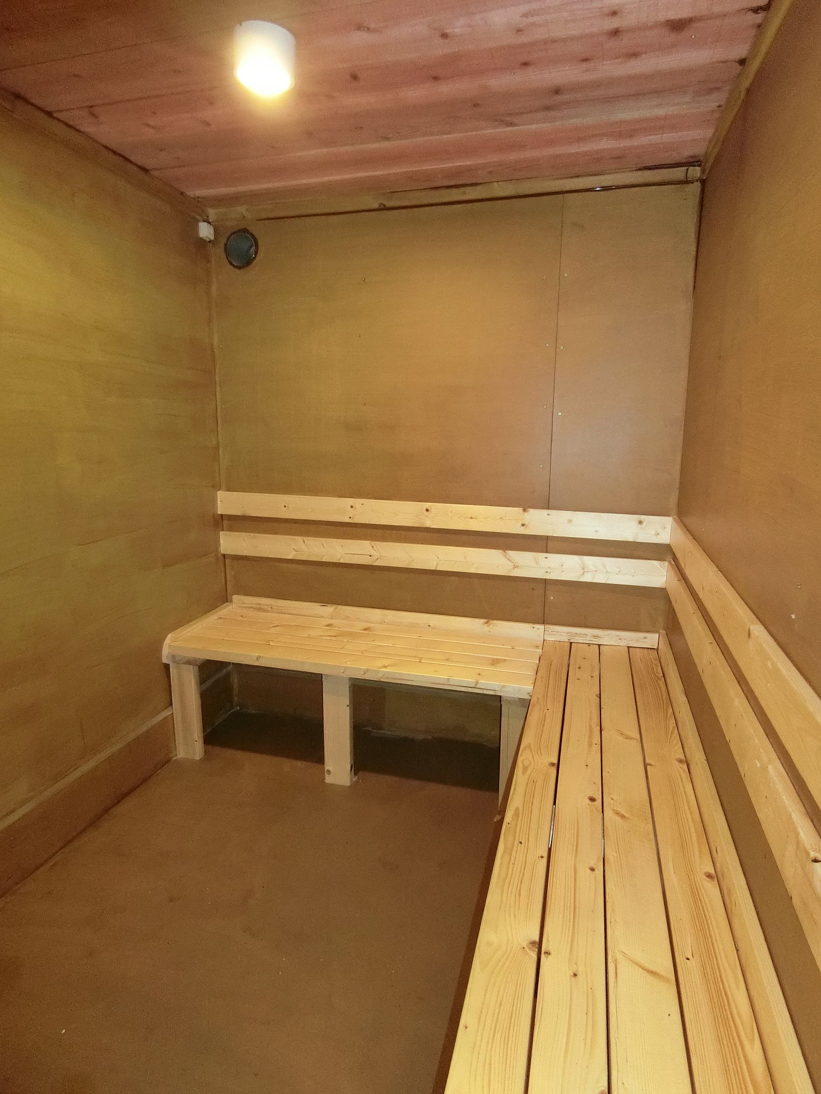 手作りサウナ