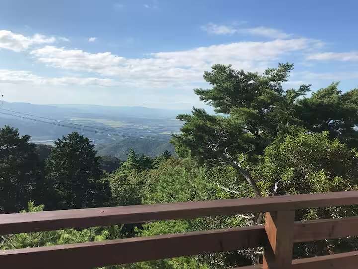 絶景の広々としたウッドデッキ