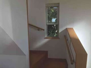 建物内階段(2階建てです)