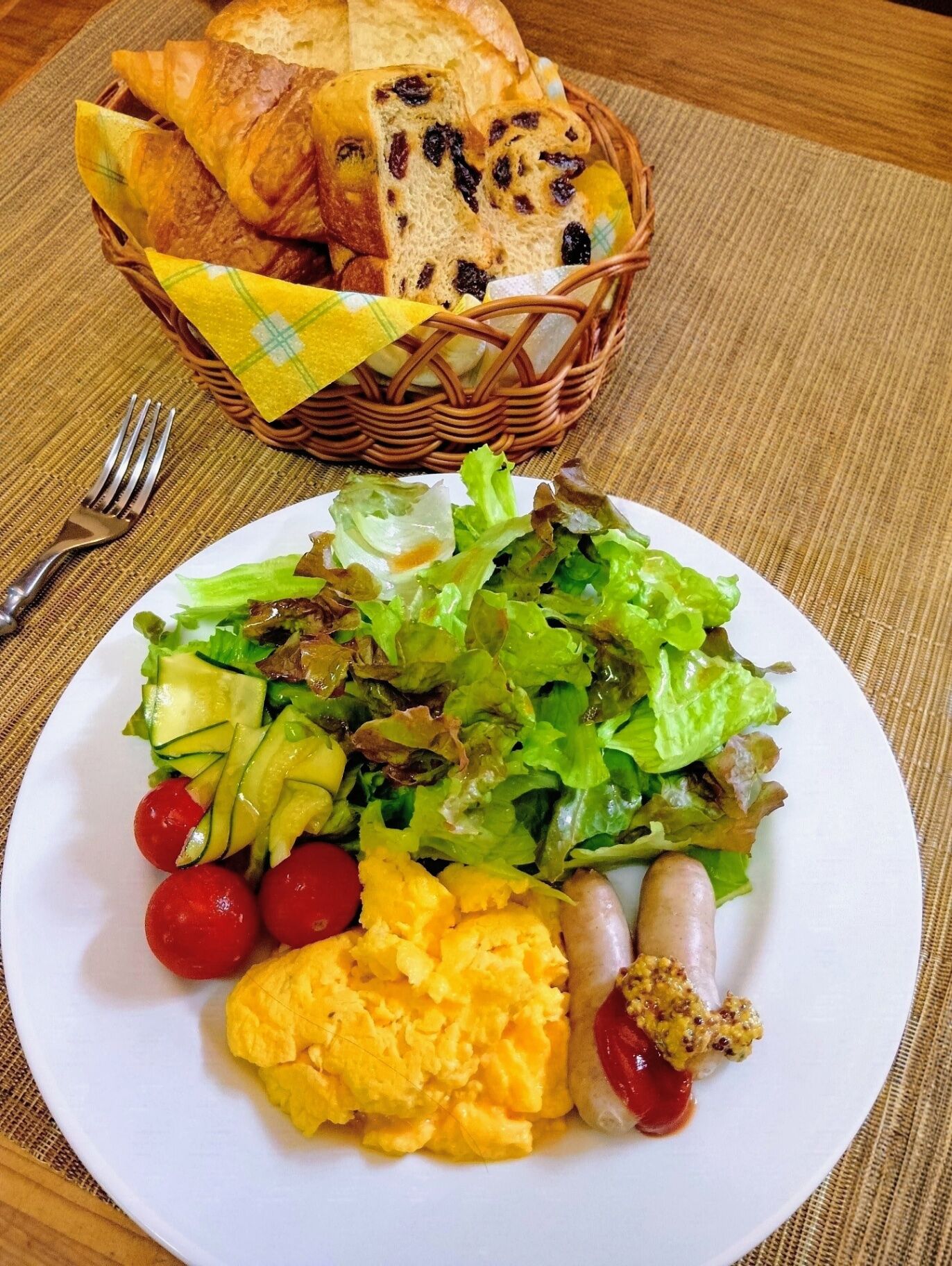 朝食