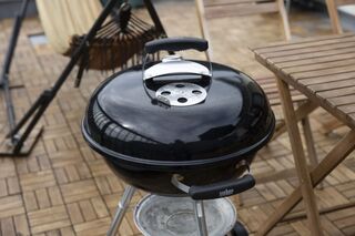 BBQセットを貸出しています。ご予約時に承ります。