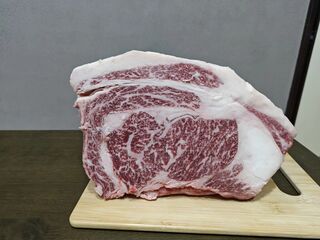 BBQのA4黒毛和牛のお肉をご用意できます。量などはお問い合わせください。