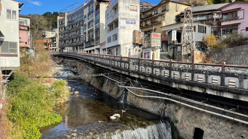 雪が降らない温泉地8選!ノーマルタイヤで行ける冬の温泉旅行先とおすすめ日帰り温泉