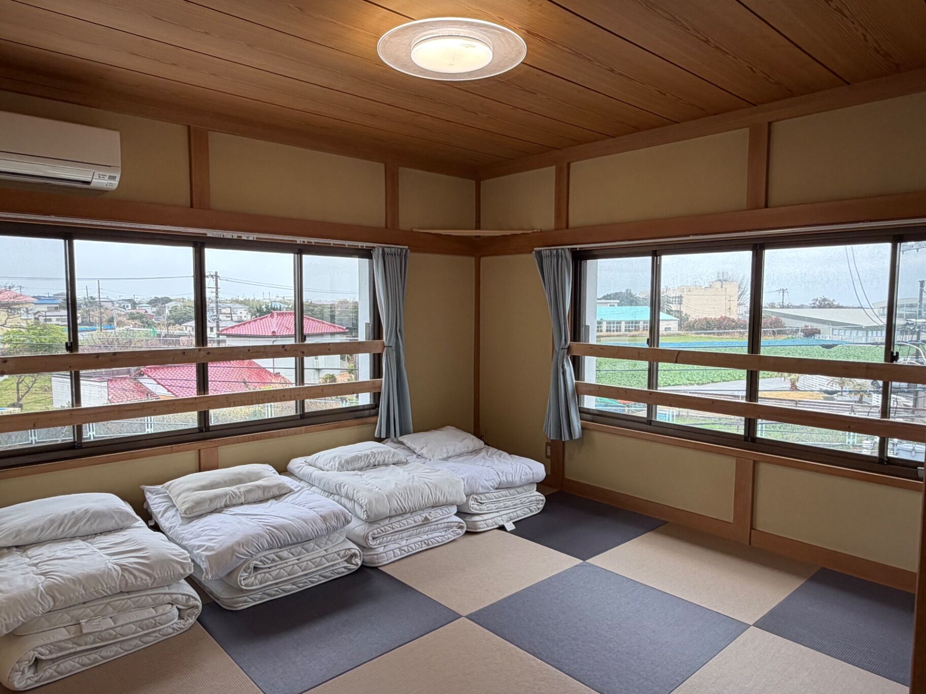 寝室C