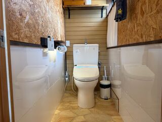 トイレ(1F)
