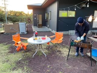 庭で楽しむBBQ