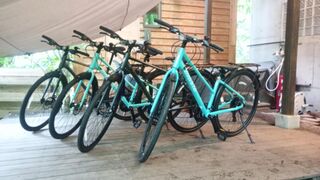 貸出用クロスバイク自転車、4台