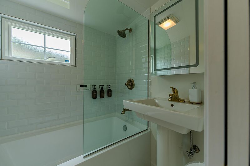 Easy Peasy inn -image