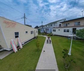 Easy Peasy inn -image