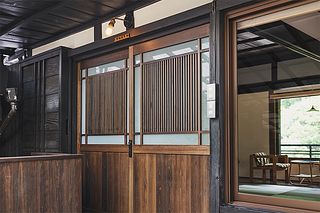 ケヤキの間入口