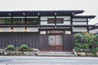 正面玄関