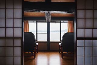 広縁からはゆったりと琵琶湖を一望できます。