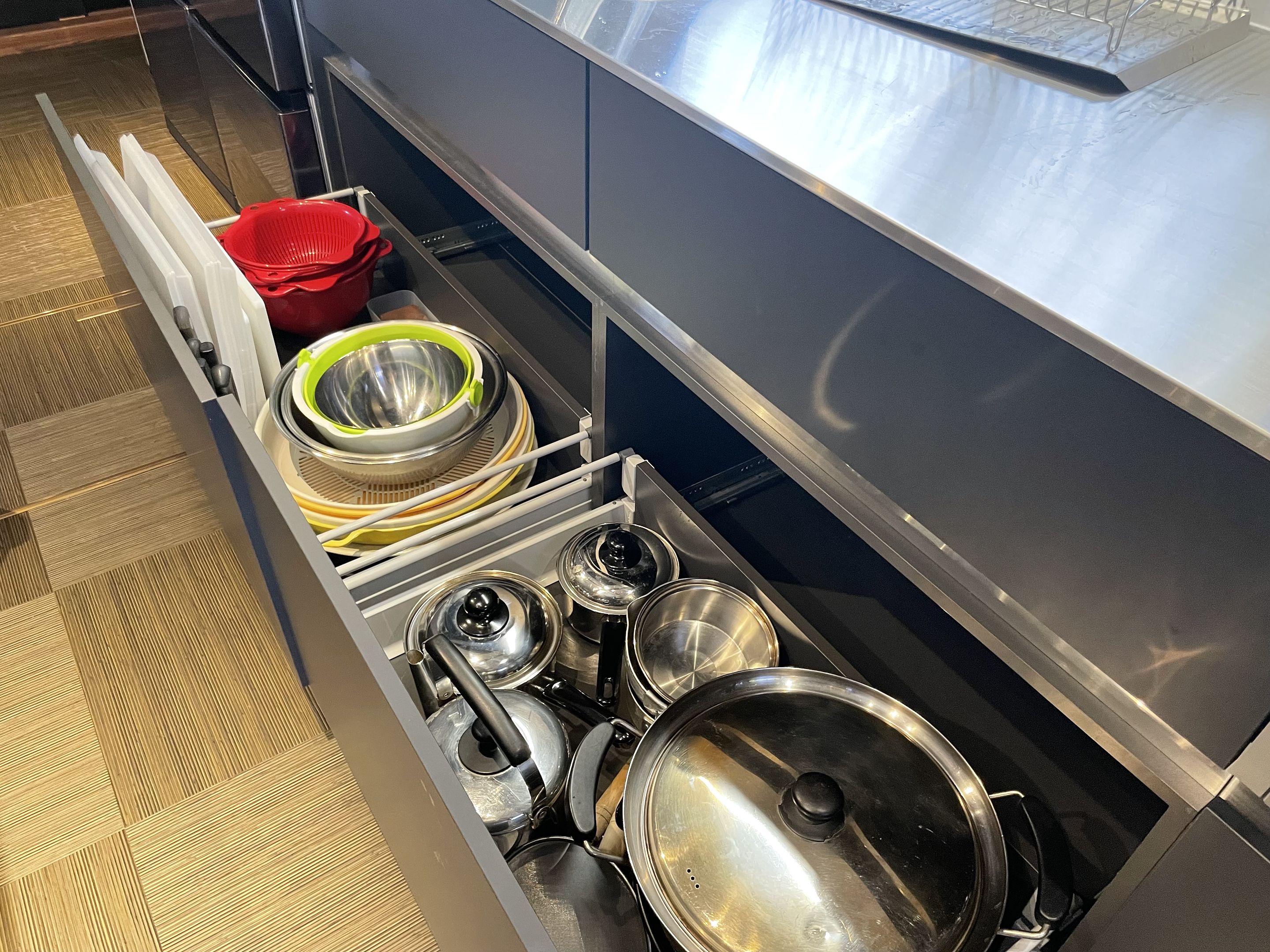 基本的な調理器具もご用意しております。