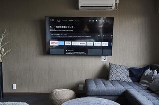 チューナーレス60インチ液晶テレビ/動画配信サービス(Netflixなど)