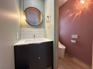 3Fトイレと洗面所。トイレは各階にあります。(計5ケ所)