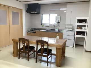 台所(新装した調理場を使っていただきます)