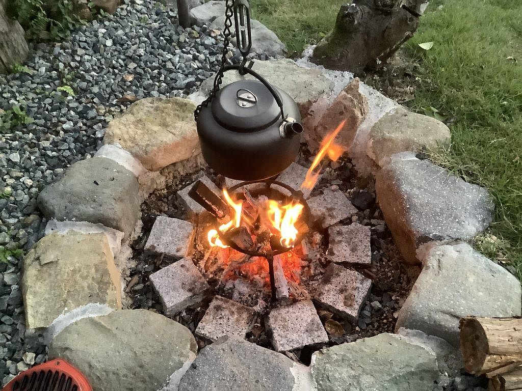 ファイヤーピット（野外料理に挑戦）