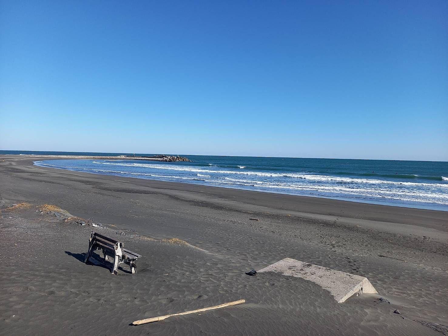 当施設から徒歩約7分のサンライズビーチです。