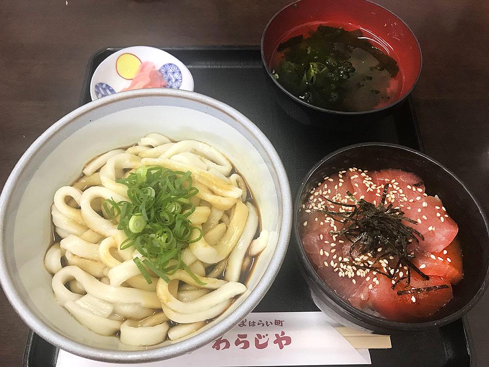 伊勢うどんと手ごね寿司