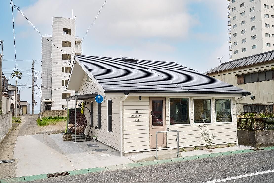 BungalowOne、前原海岸まで50ｍ