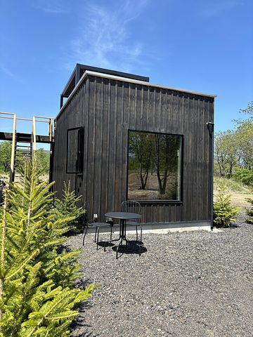 北軽井沢 スパキャンプ森のたきび NO1タイニーコテージ 屋上パノラマデッキ（屋根付き）WiFi&駐車場無料 / 群馬県 草津・万座・北軽井沢